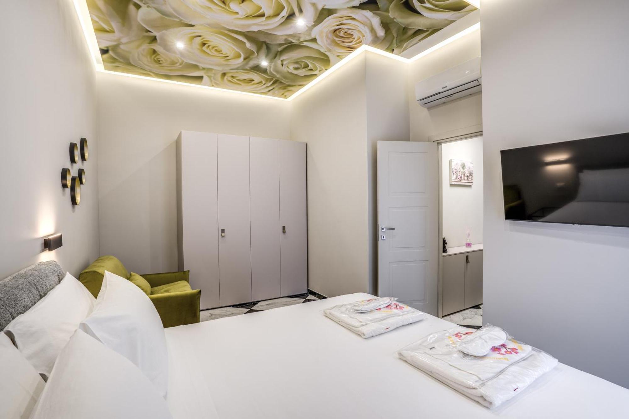 Ferienwohnung Lady Rose One Neapel Exterior foto